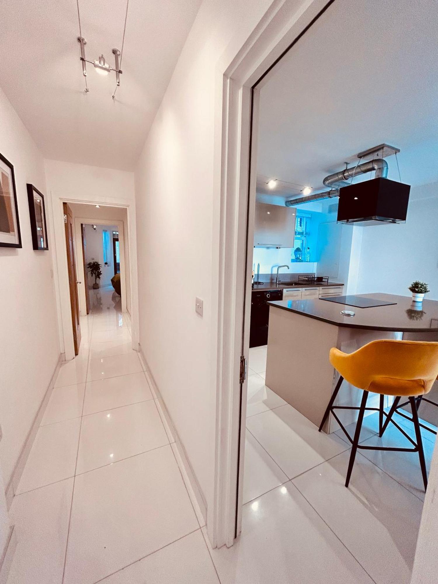 לונדון Stunning Spacious B.Apt. Slps.4 מראה חיצוני תמונה