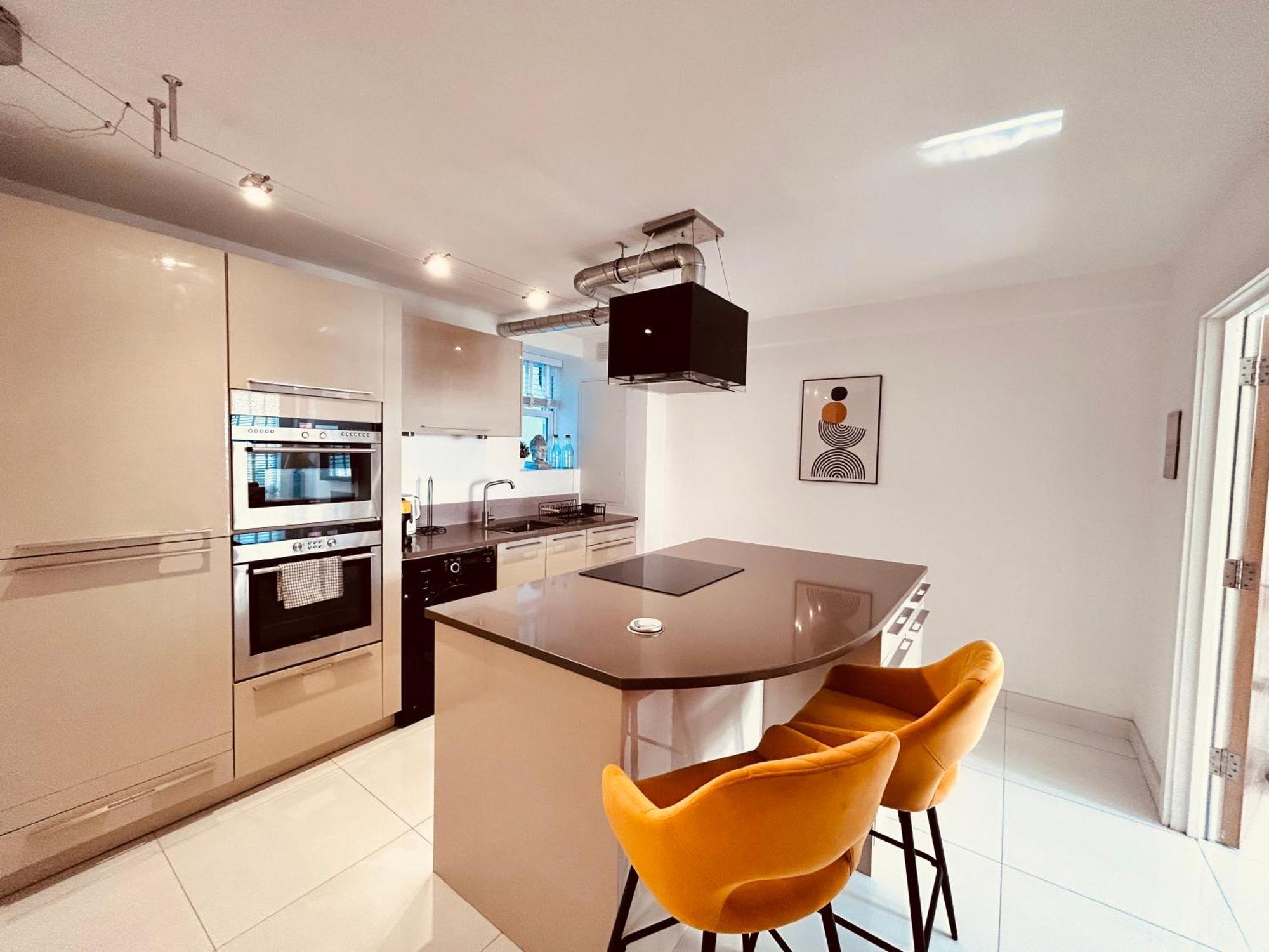 לונדון Stunning Spacious B.Apt. Slps.4 מראה חיצוני תמונה