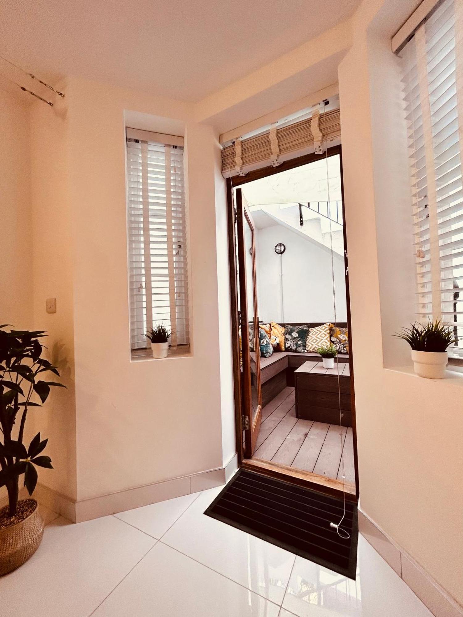 לונדון Stunning Spacious B.Apt. Slps.4 מראה חיצוני תמונה